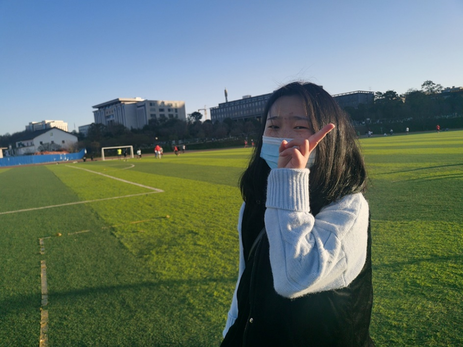 王娜